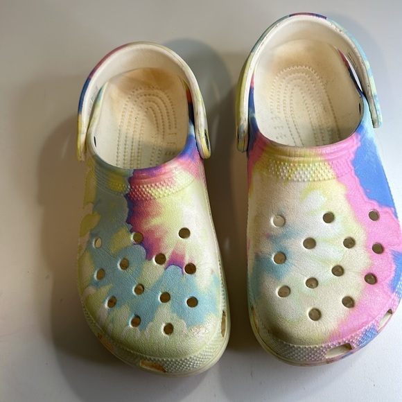 CROCS PASTEL TIE-DIE CLOGS WOMENS 8 MENS 6 - Picture 3 of 11